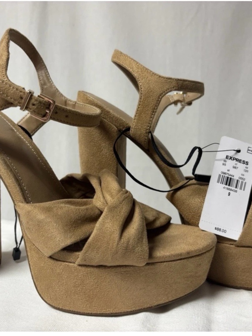 Express Women's Tan Suede Knot Platform Sandals 1 TIME WEAR!